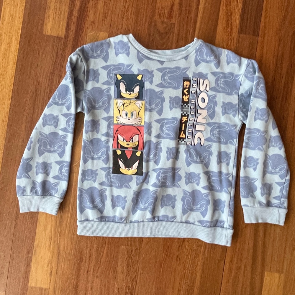 Sonic the hedgehog graphic sweatshirt kids size large